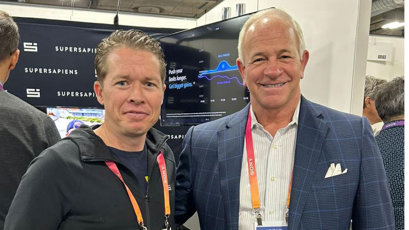Supersapiens CEO Phil Southerland together with John Capek from Abbott.